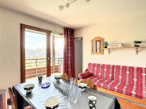 Appart 6 pers, Adapté PMR, Ski aux pieds, Piscine - FR-1-267-273